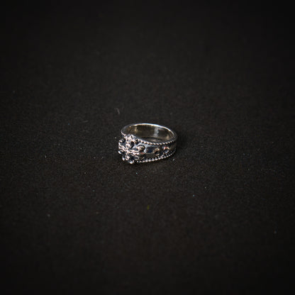 DUSTY CROWN RING