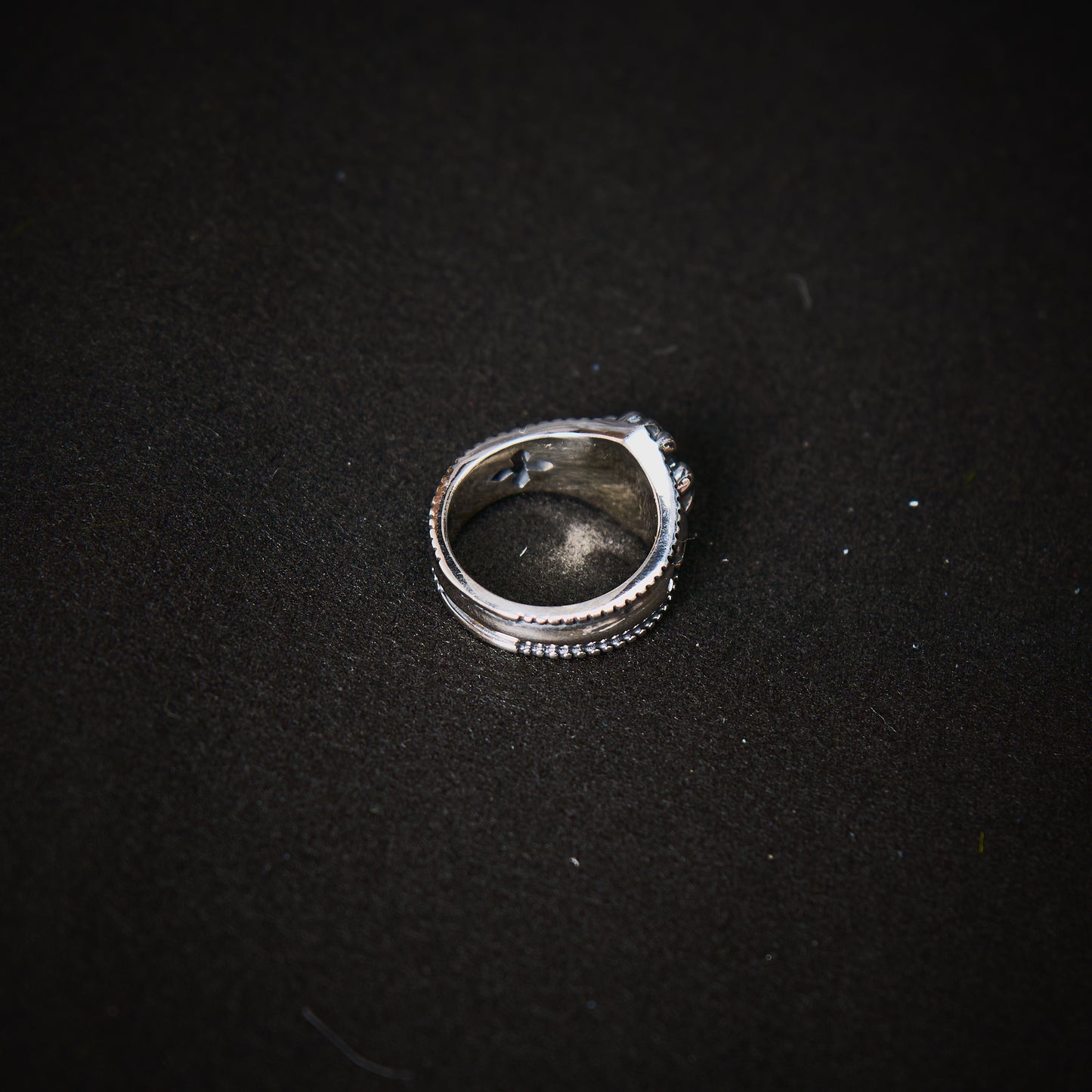 DUSTY CROWN RING