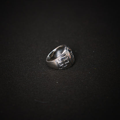 DUSTY HARD CROSS RING