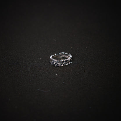 DUSTY LEAVES RING