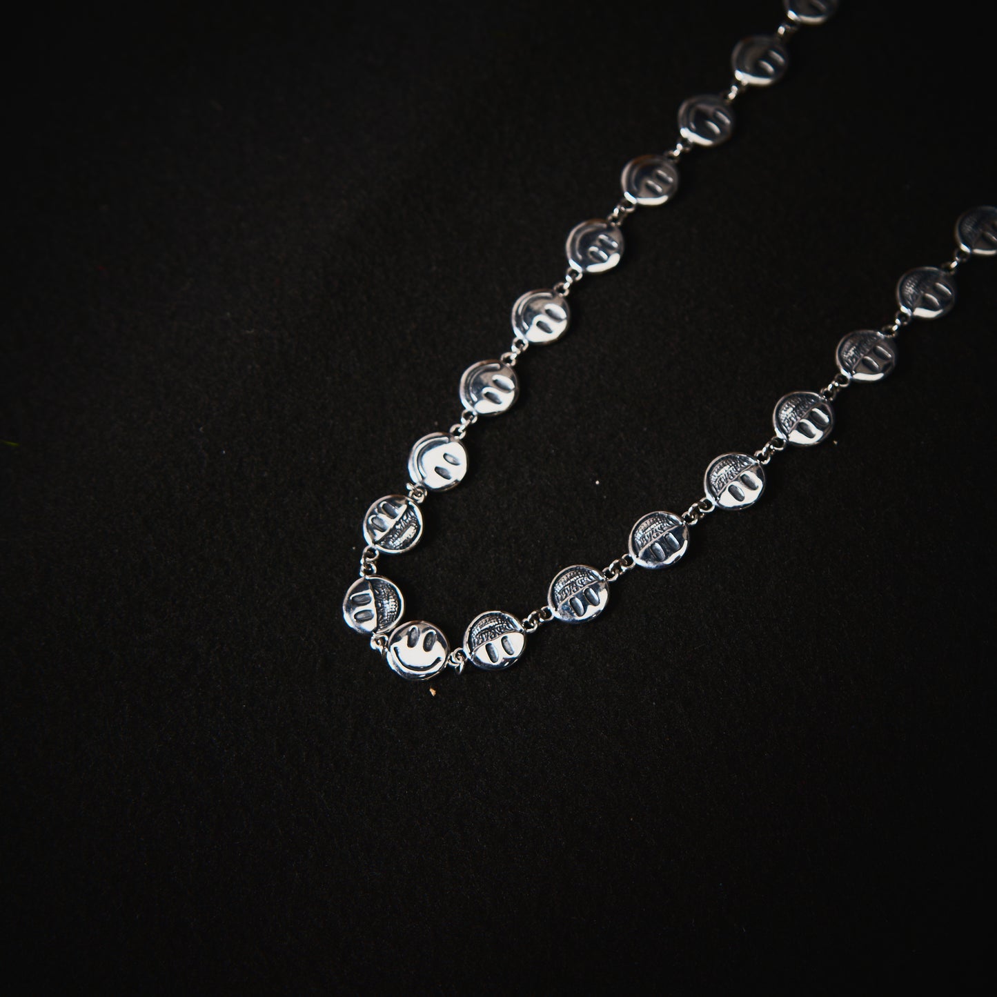 DUSTY SMILEY NECKLACE