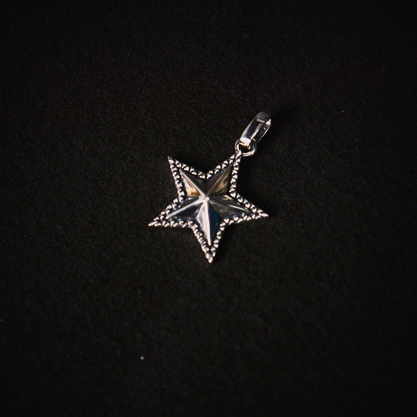 DUSTY STAR LOCKET