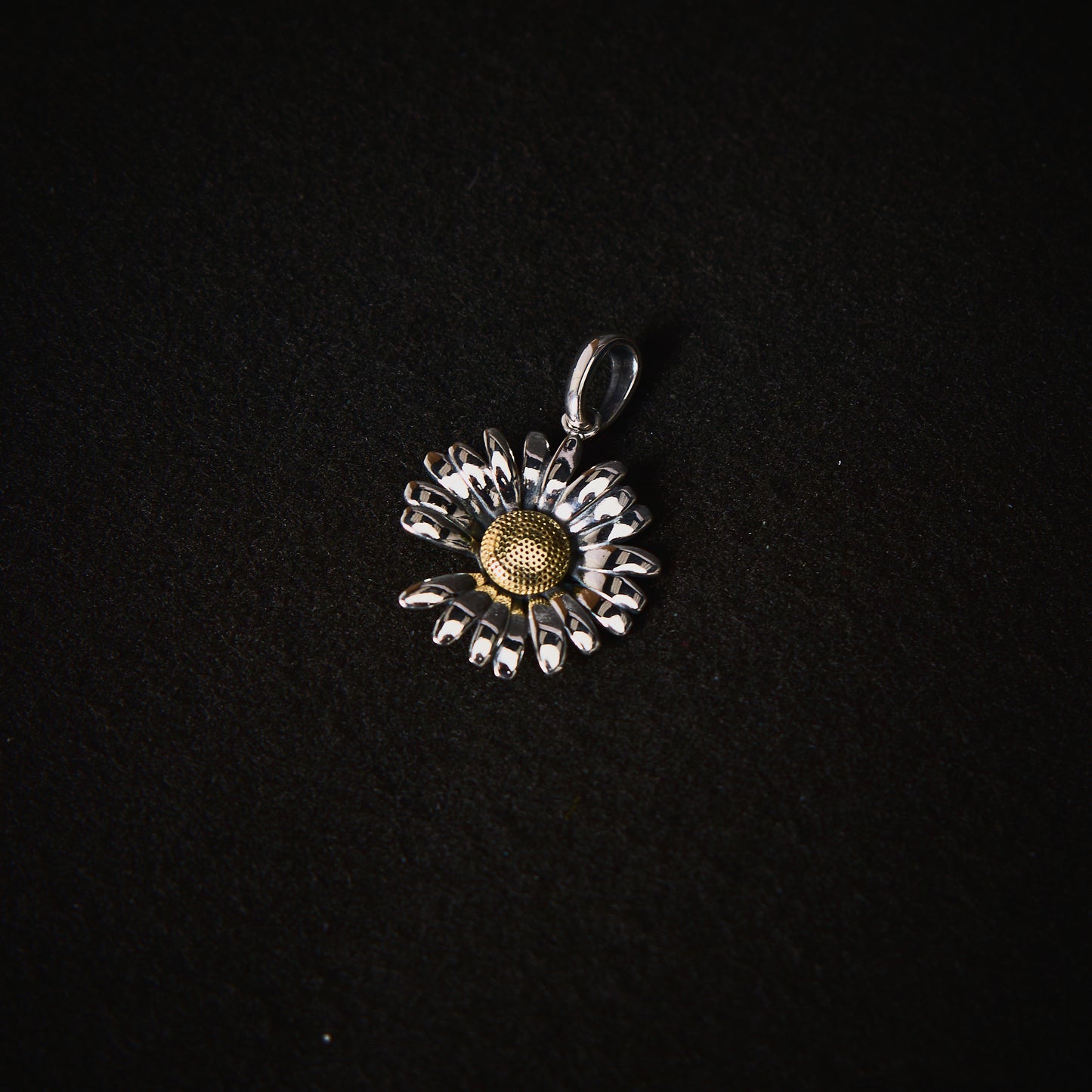 DUSTY SUNFLOWER LOCKET